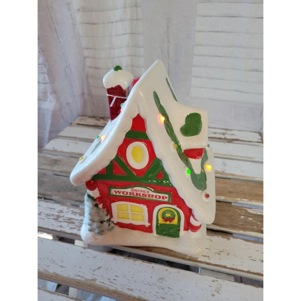 Hallmark Santa's workshop first North Pole village light up sound display ginger